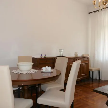 P&p By Interhome Apartment